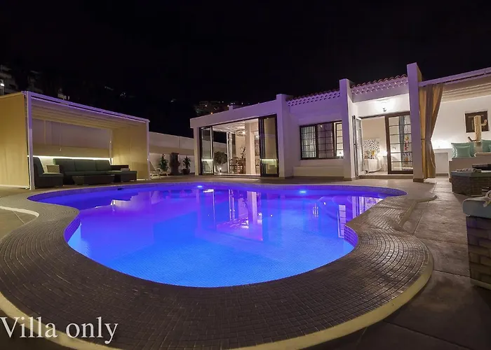 Haciendas Iv 酒店 阿德耶