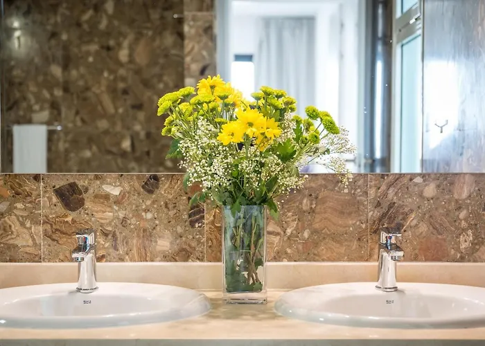 Haciendas Iv 酒店 3*